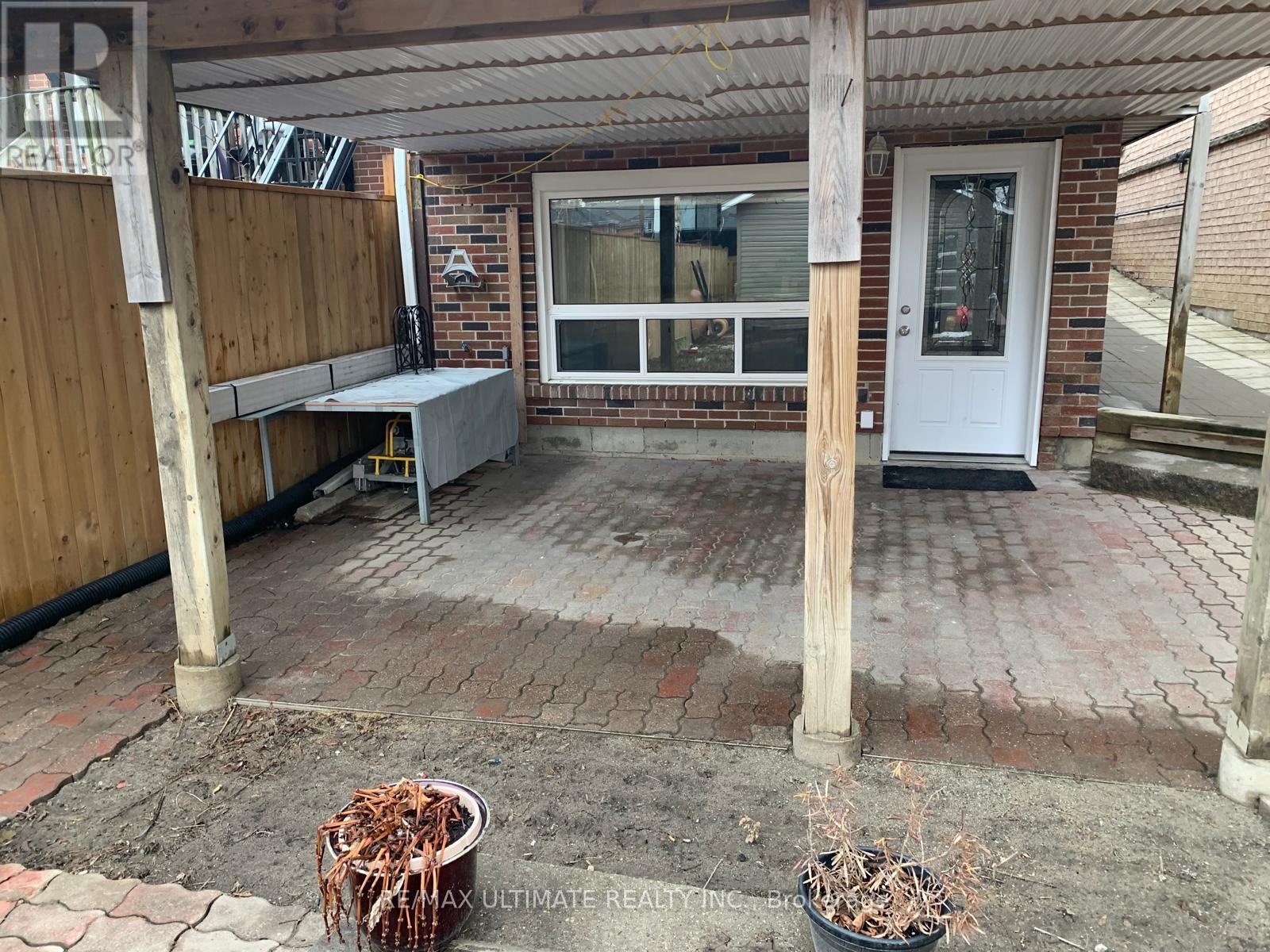 59 Cameron Avenue, Toronto (Keelesdale-Eglinton West), Ontario  M6M 1R1 - Photo 24 - W12454654