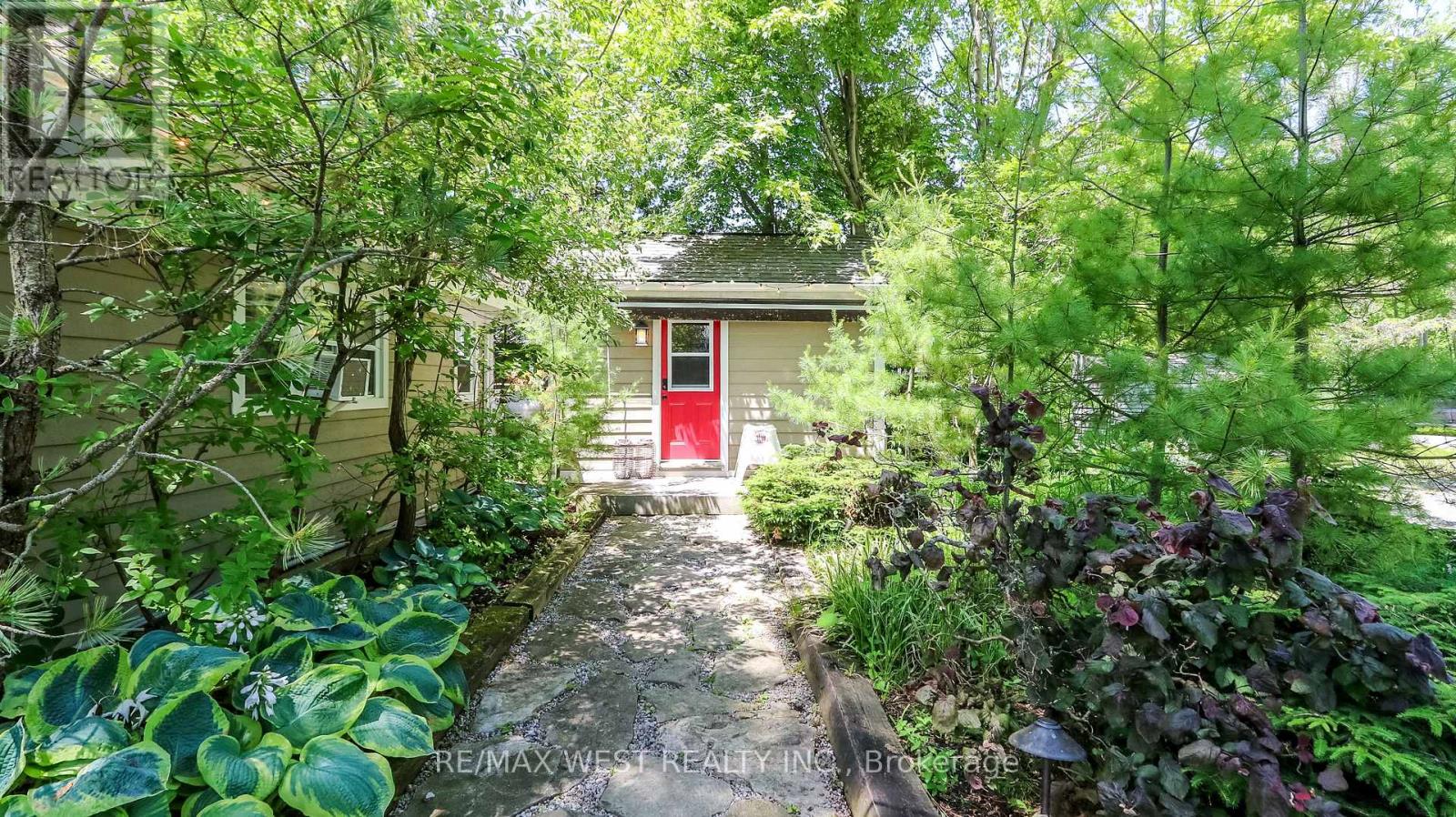 3756 Glenrest Drive, Ramara, Ontario  L0K 1B0 - Photo 7 - S12454942