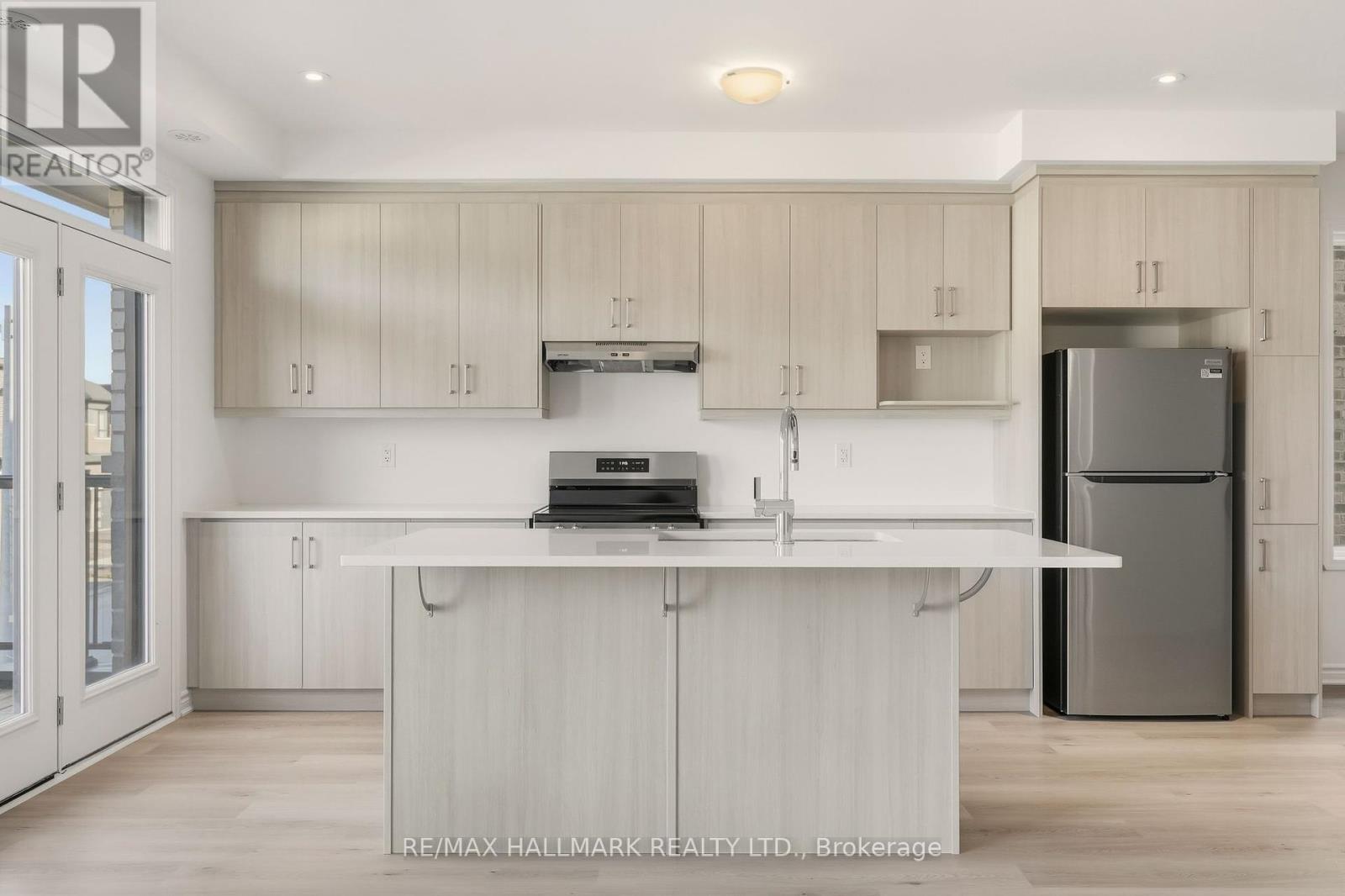 66 Ennerdale Street N, Barrie, Ontario  L9J 0Z9 - Photo 12 - S12454980