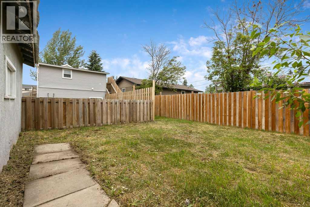 1018 Smith Avenue, Crossfield, Alberta  T0M 0S0 - Photo 18 - A2227260