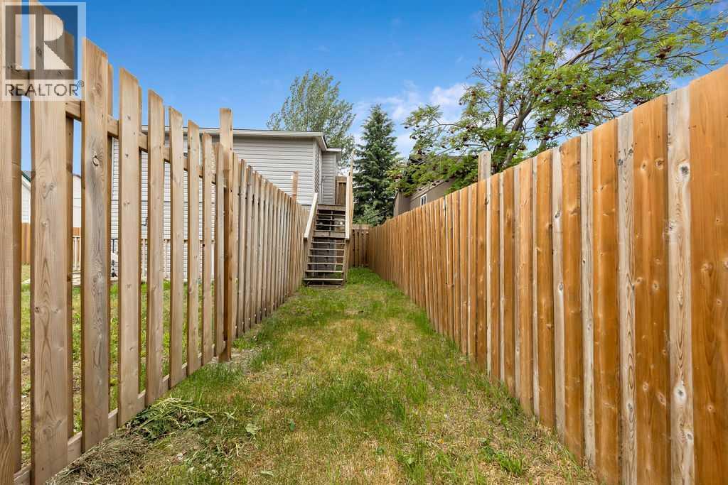 1018 Smith Avenue, Crossfield, Alberta  T0M 0S0 - Photo 17 - A2227260