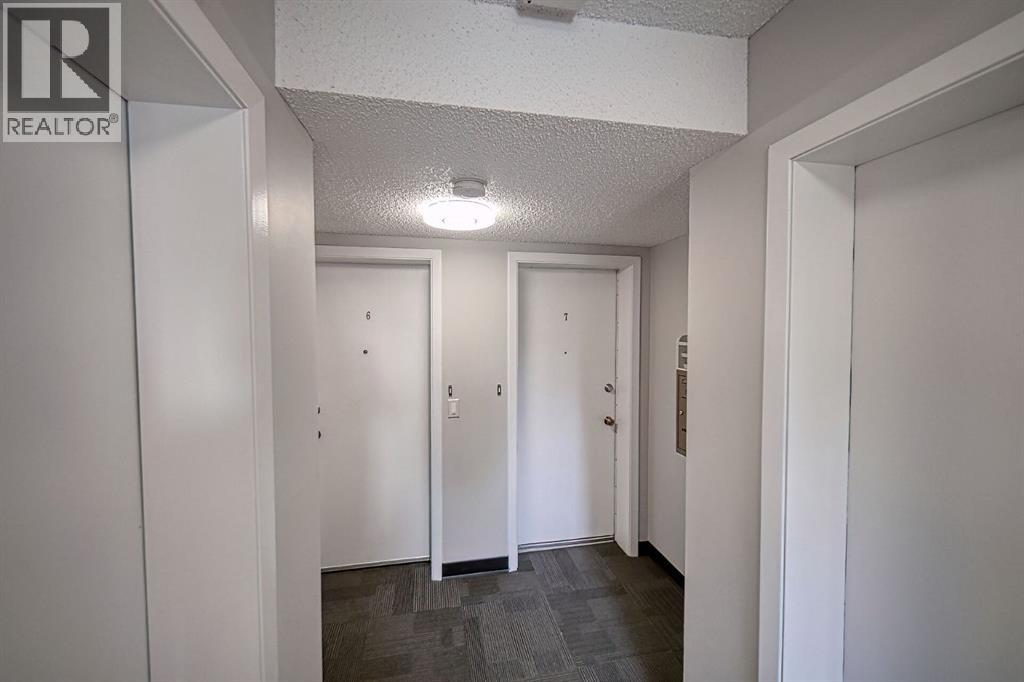 7, 175 Manora Place Ne, Calgary, Alberta  T2A 5P7 - Photo 31 - A2257569