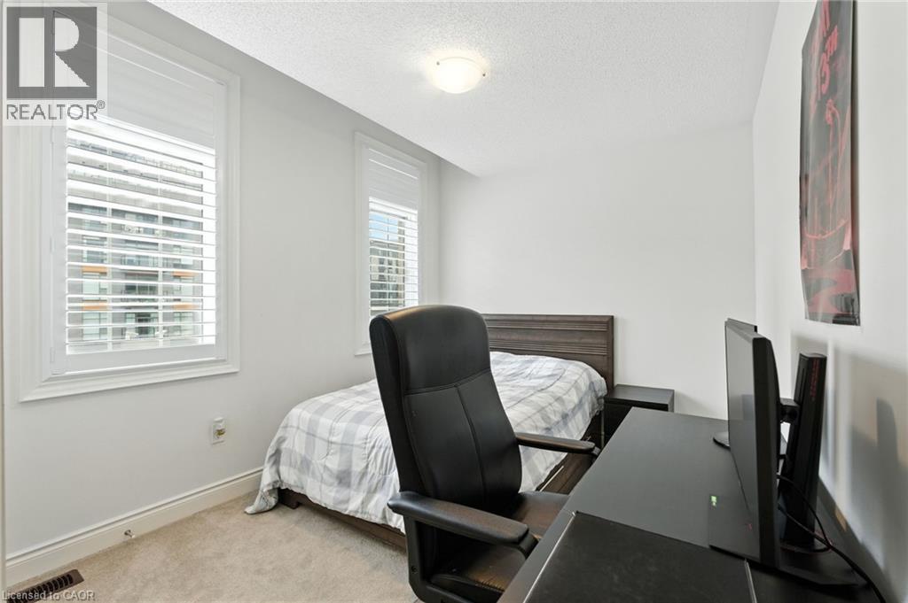 29 Riverwalk Drive, Waterdown, Ontario  L8B 1X3 - Photo 17 - 40777796