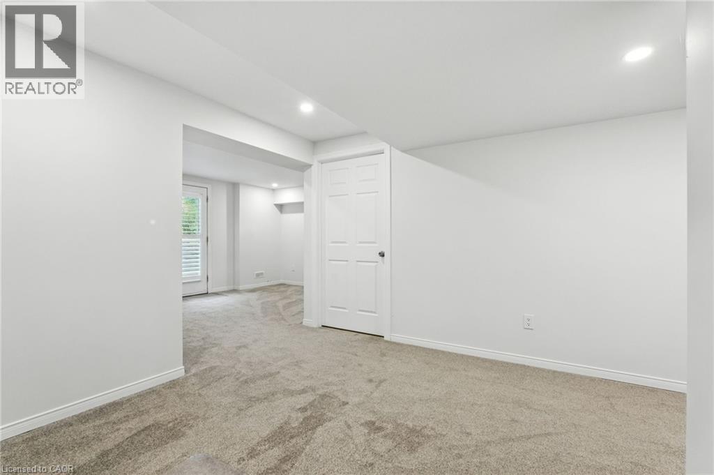 29 Riverwalk Drive, Waterdown, Ontario  L8B 1X3 - Photo 28 - 40777796