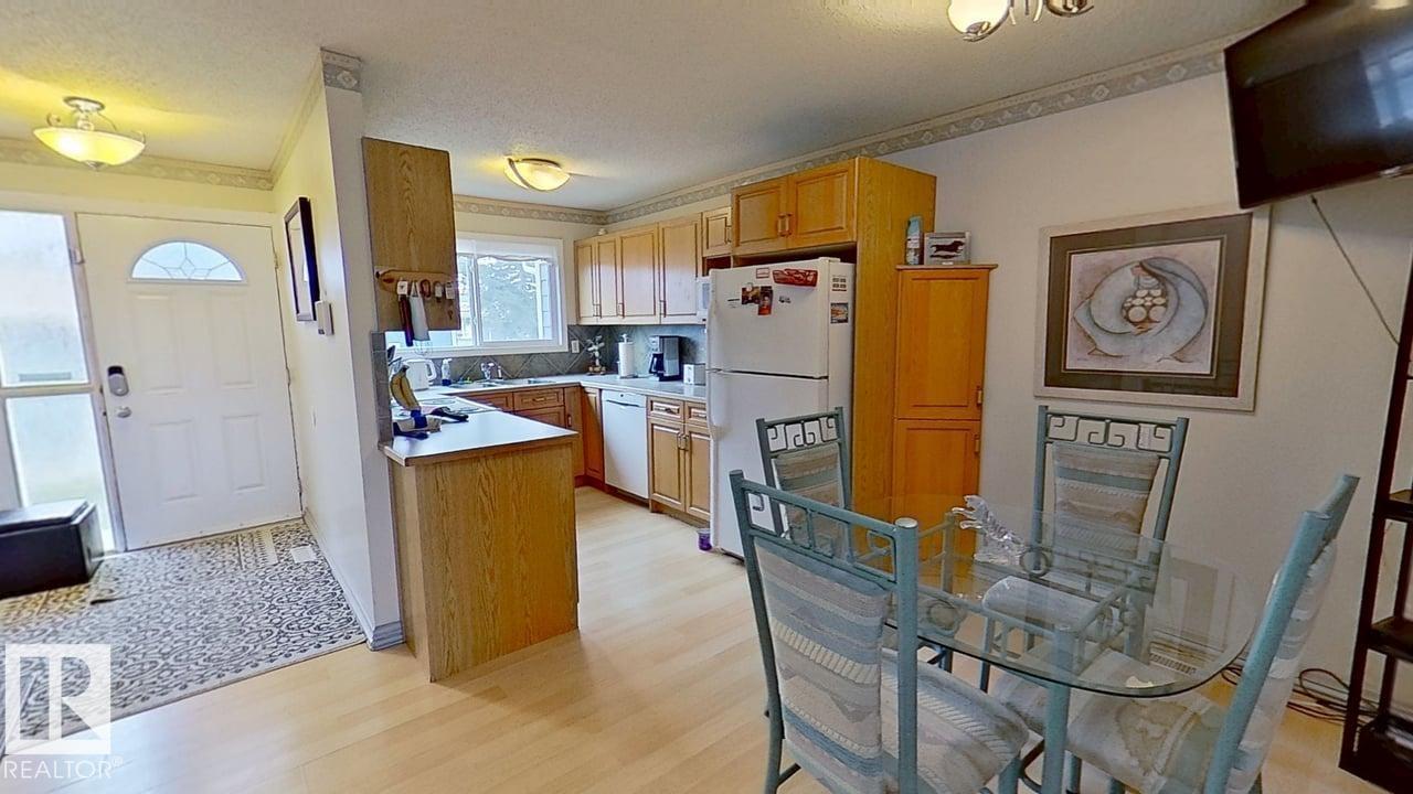 9925 171 Av Nw, Edmonton, Alberta  T5X 4X2 - Photo 2 - E4461521