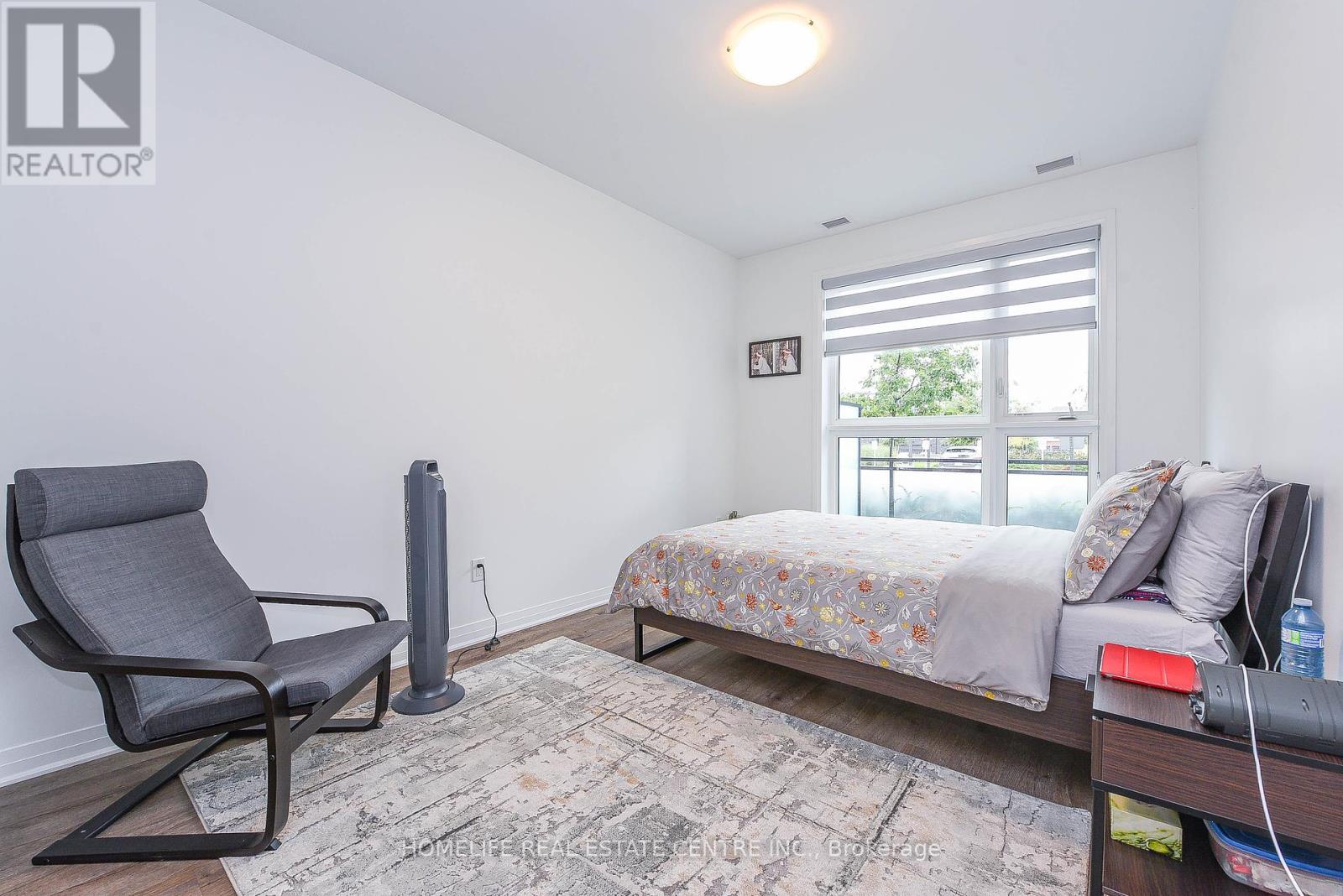 104 - 95 Dundas Street, Oakville, Ontario  L9L 9L9 - Photo 22 - W12454887