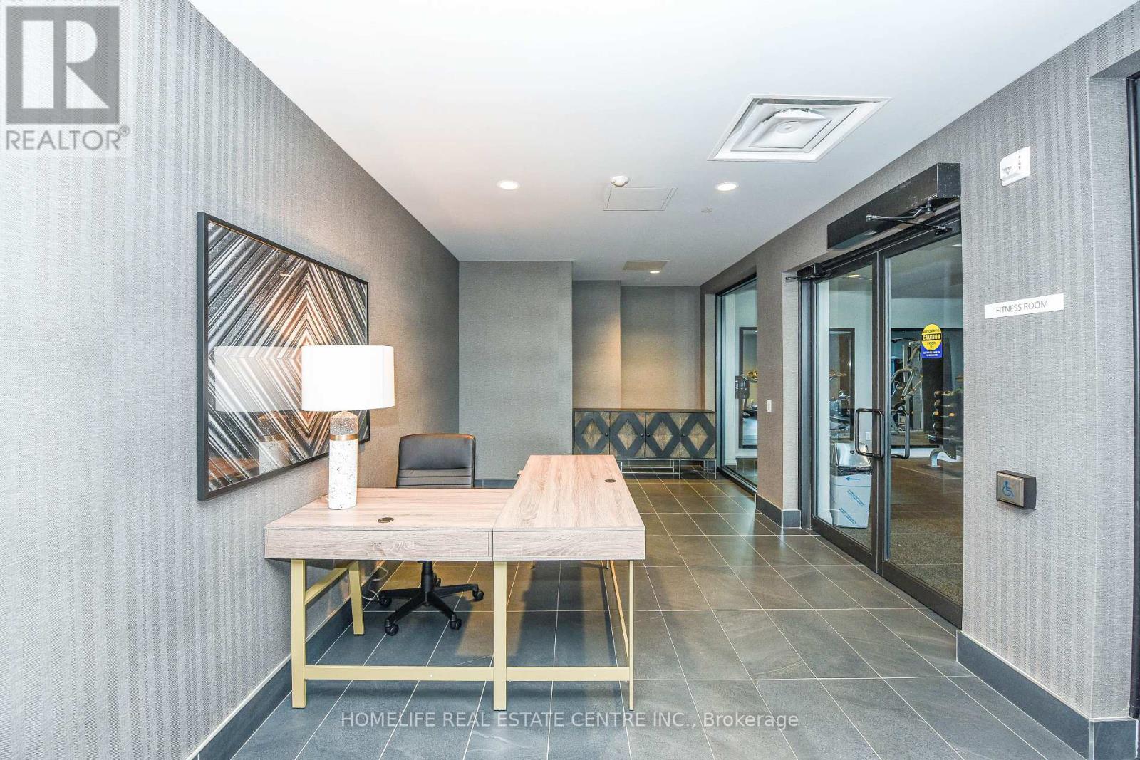 104 - 95 Dundas Street, Oakville, Ontario  L9L 9L9 - Photo 44 - W12454887