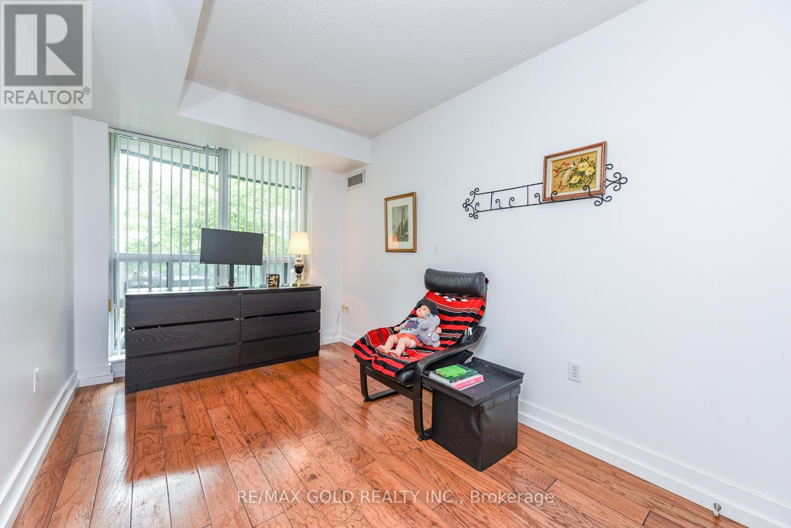 211 - 17 Michael Power Place, Toronto, Ontario  M9A 5G5 - Photo 21 - W12454891