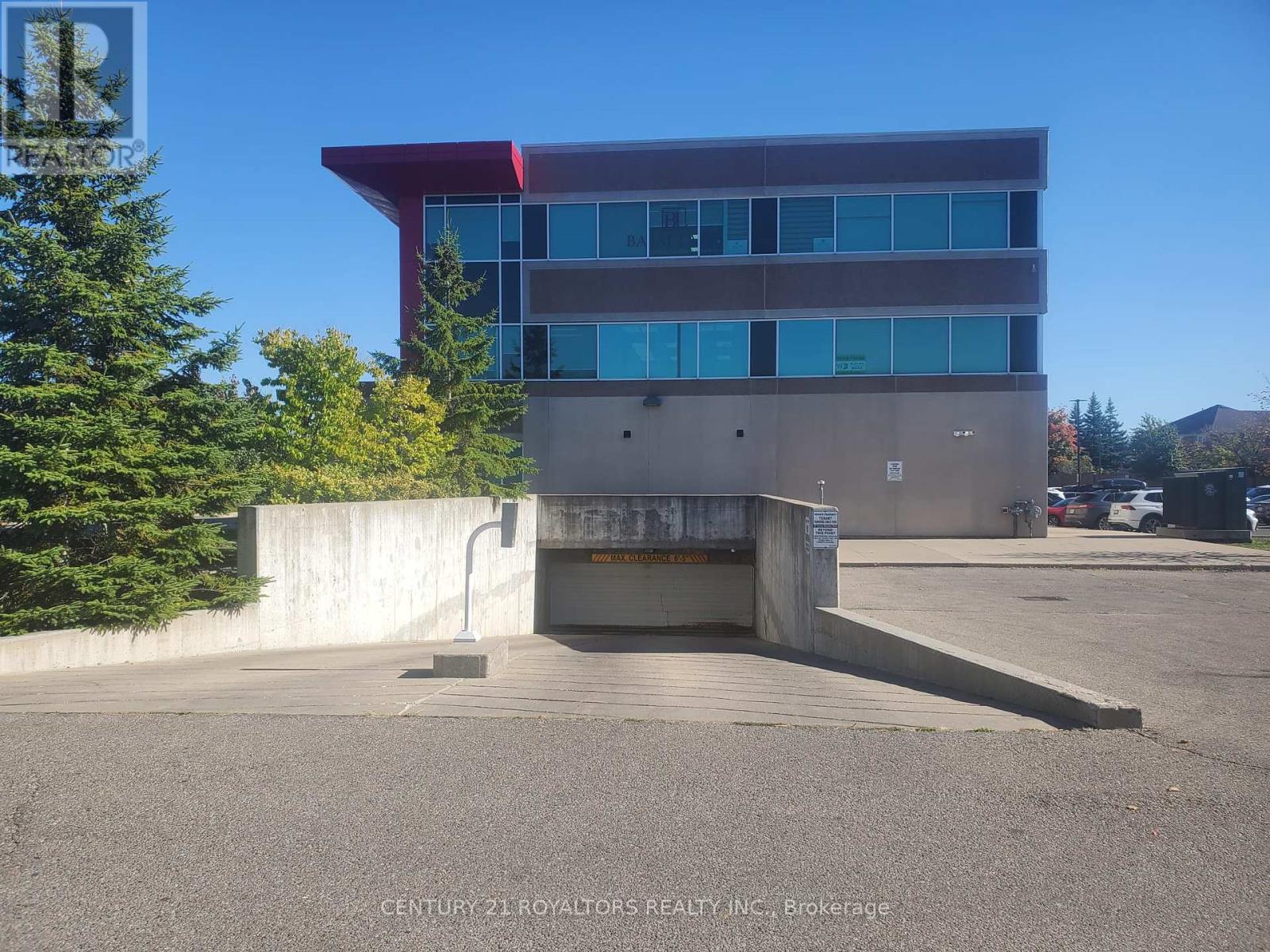 118 - 50 Sunny Meadow Boulevard N, Brampton, Ontario  L6R 0Y7 - Photo 2 - W12454893