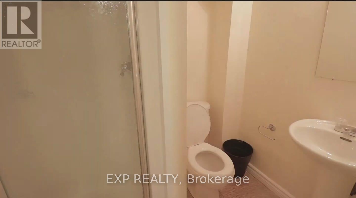 13 Foster Crescent, Brampton, Ontario  L6V 3M7 - Photo 16 - W12454917