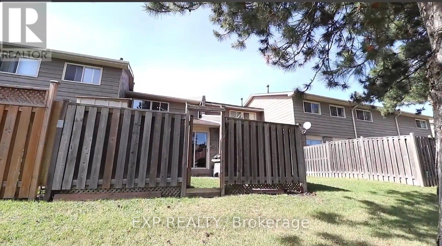 13 Foster Crescent, Brampton, Ontario  L6V 3M7 - Photo 19 - W12454917