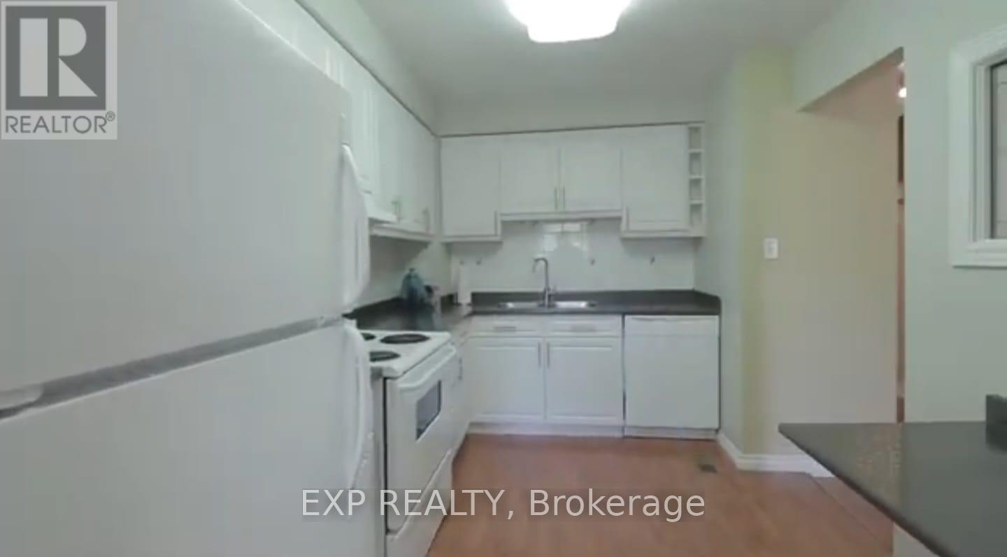 13 Foster Crescent, Brampton, Ontario  L6V 3M7 - Photo 3 - W12454917