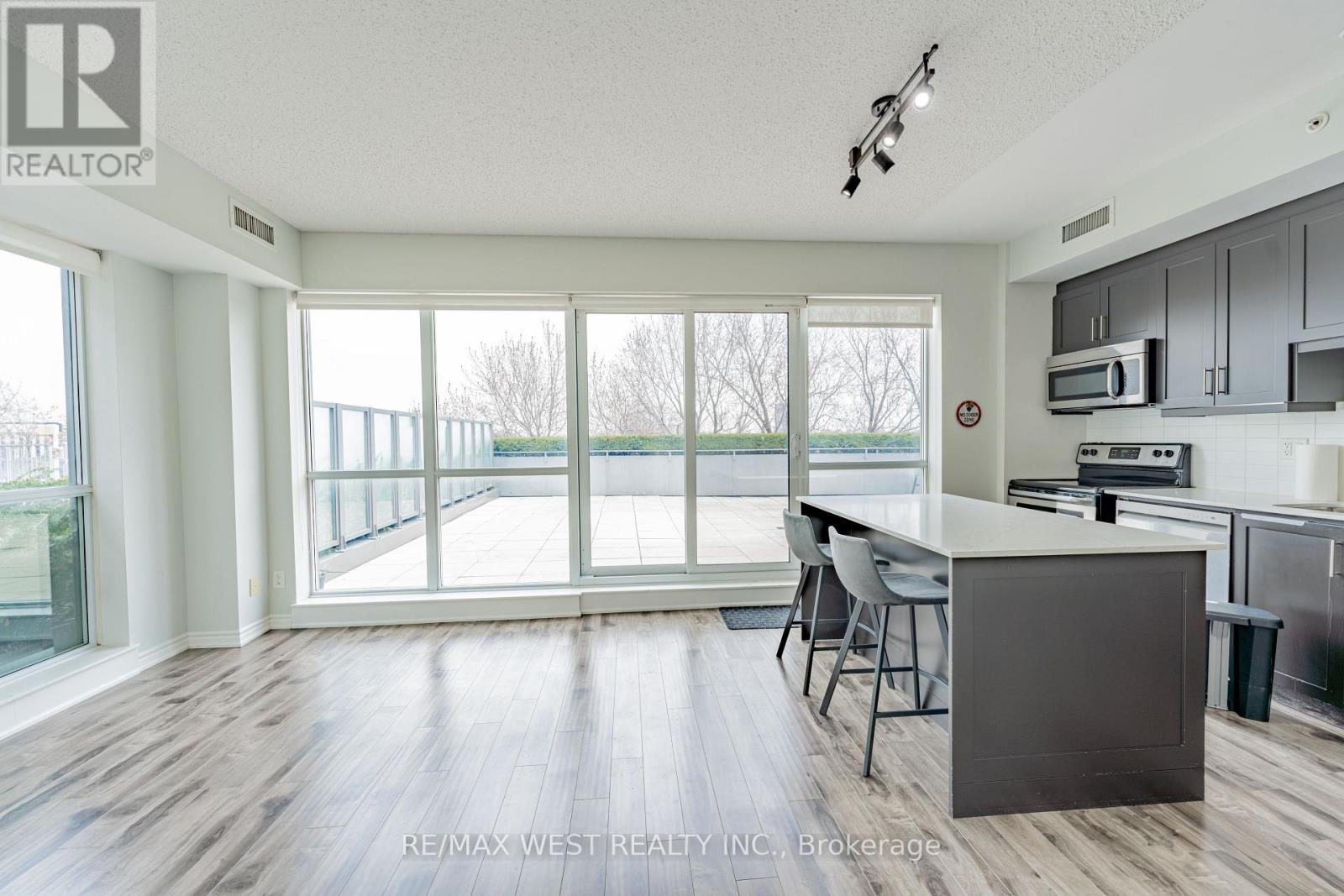 625 - 15 James Finlay Way, Toronto, Ontario  M3M 0B3 - Photo 10 - W12454923