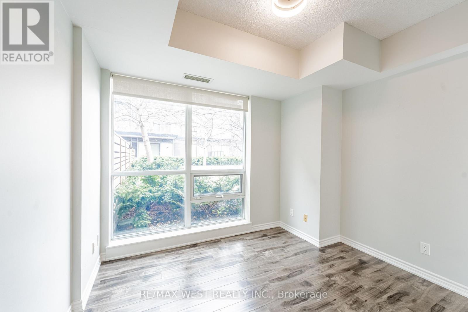 625 - 15 James Finlay Way, Toronto, Ontario  M3M 0B3 - Photo 18 - W12454923