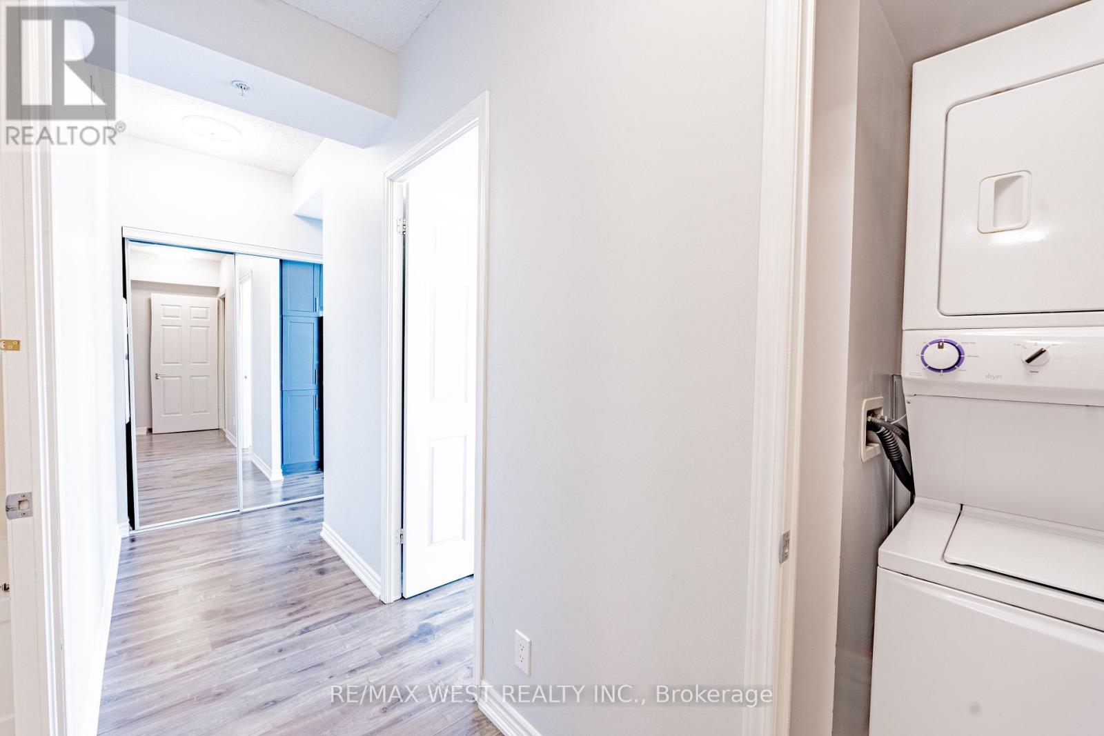 625 - 15 James Finlay Way, Toronto, Ontario  M3M 0B3 - Photo 7 - W12454923
