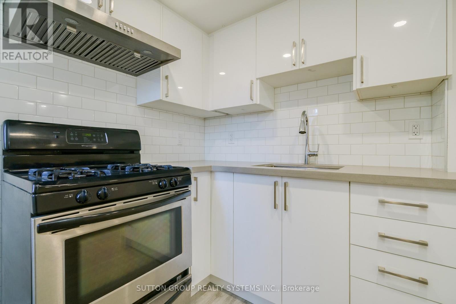 Basement A - 56 Edna Avenue, Toronto, Ontario  M6P 1B6 - Photo 5 - W12454927