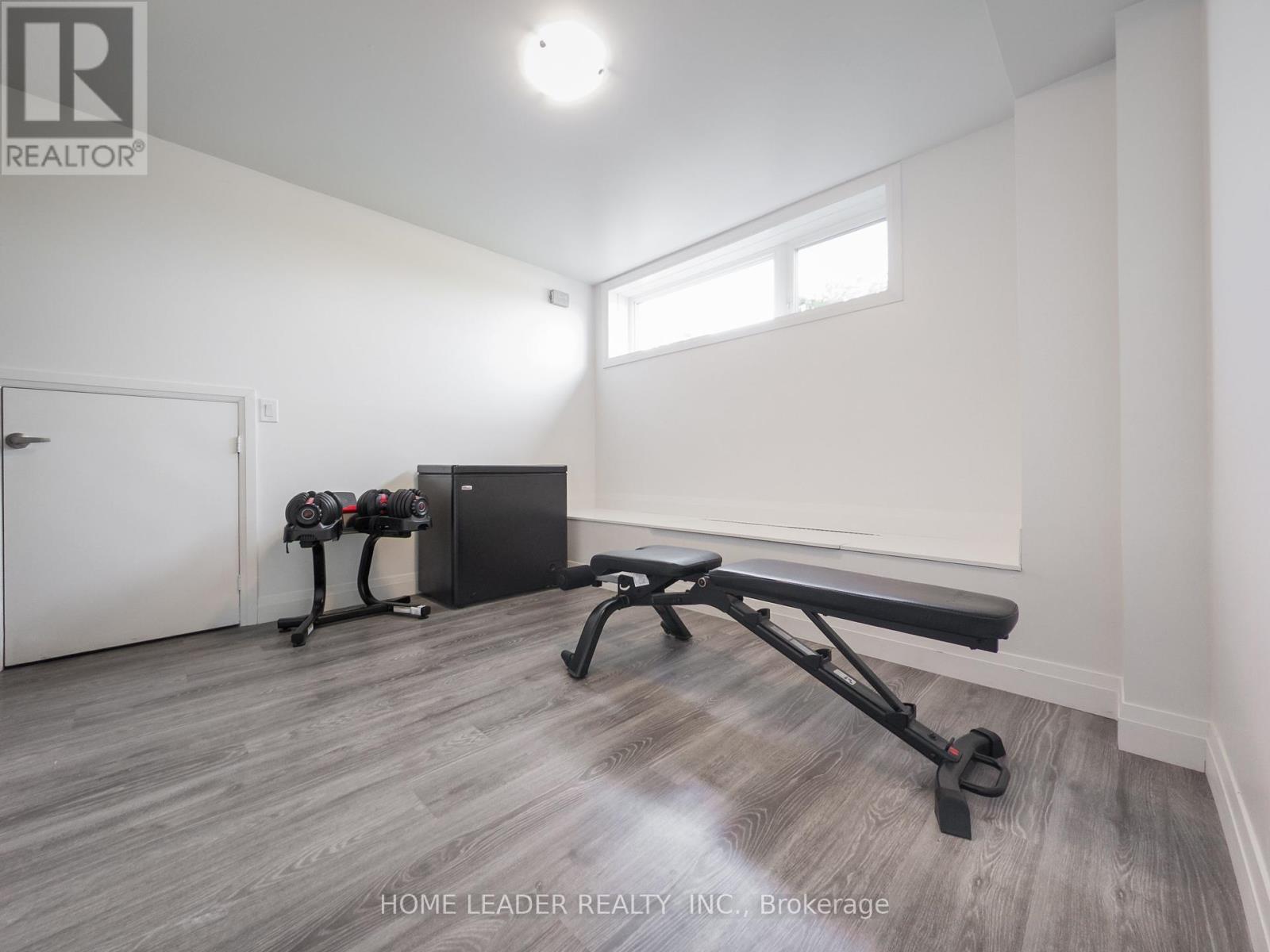 243 Downsview Park Boulevard S, Toronto, Ontario  M3K 0A5 - Photo 10 - W12454953