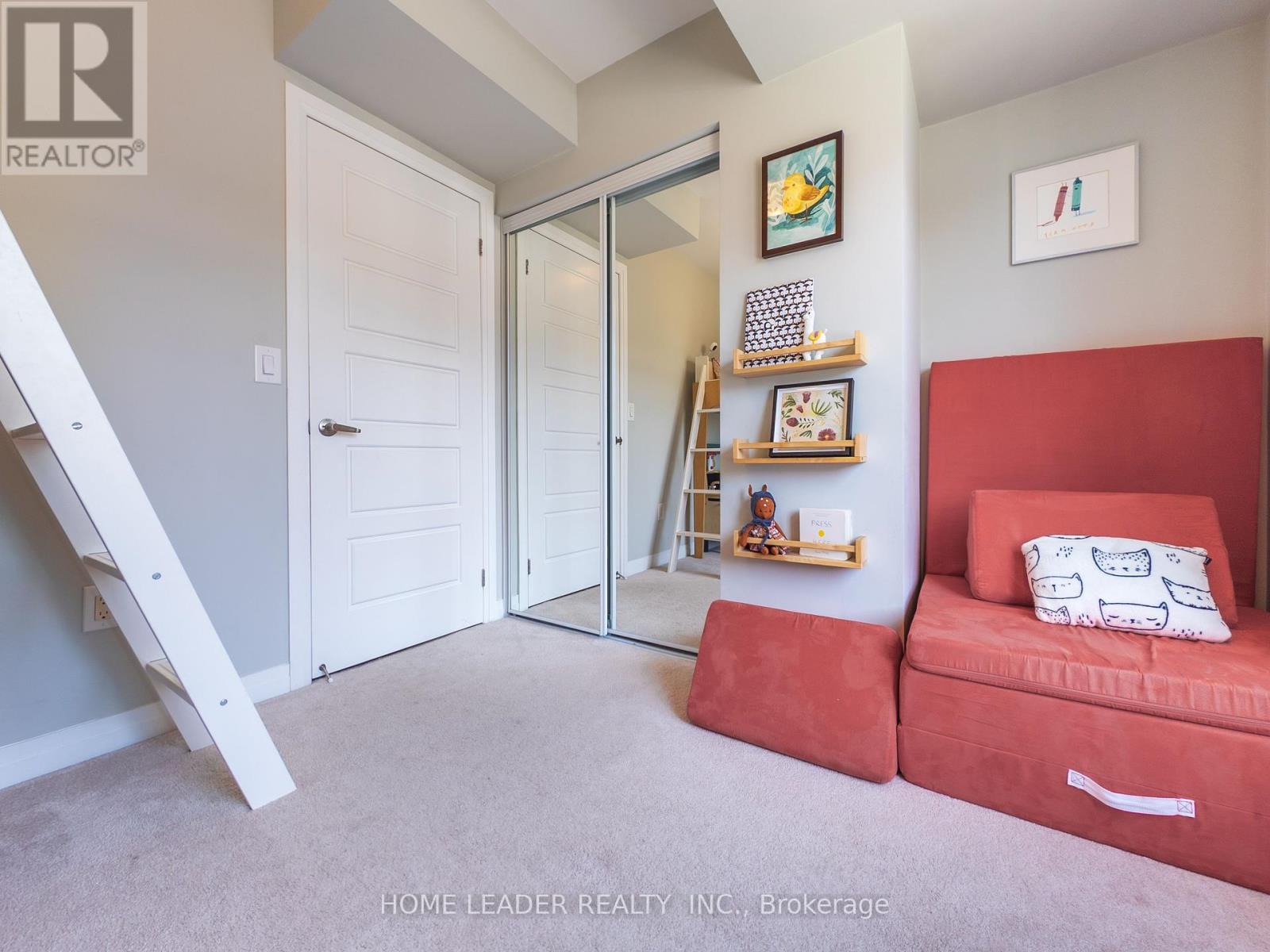243 Downsview Park Boulevard S, Toronto, Ontario  M3K 0A5 - Photo 15 - W12454953