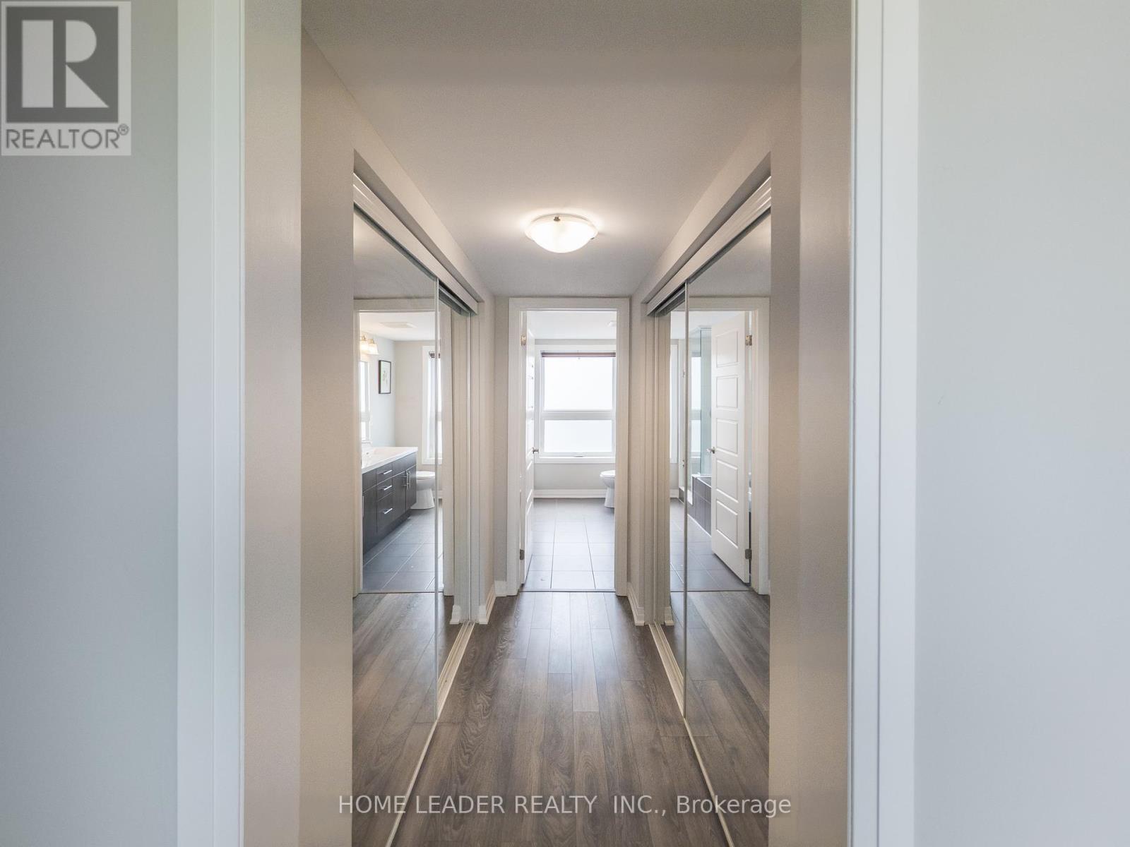243 Downsview Park Boulevard S, Toronto, Ontario  M3K 0A5 - Photo 22 - W12454953