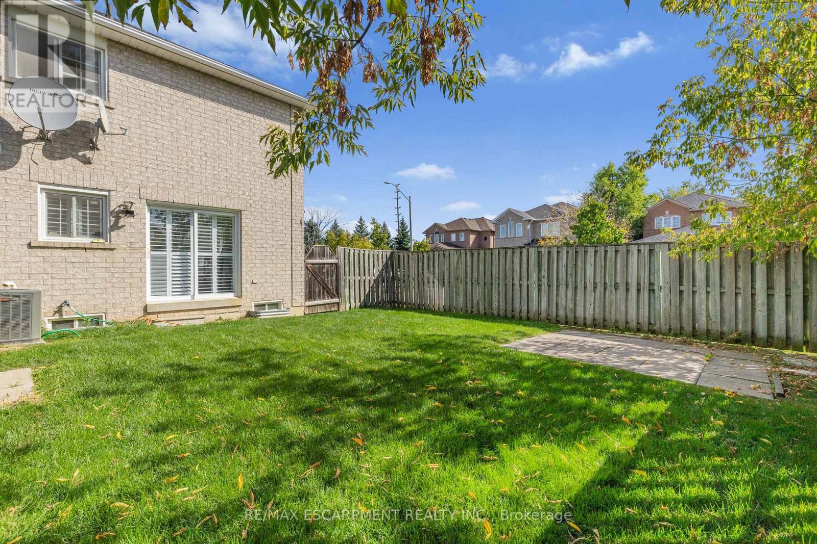 1060 Foxglove Place, Mississauga, Ontario  L5V 2N5 - Photo 36 - W12454960