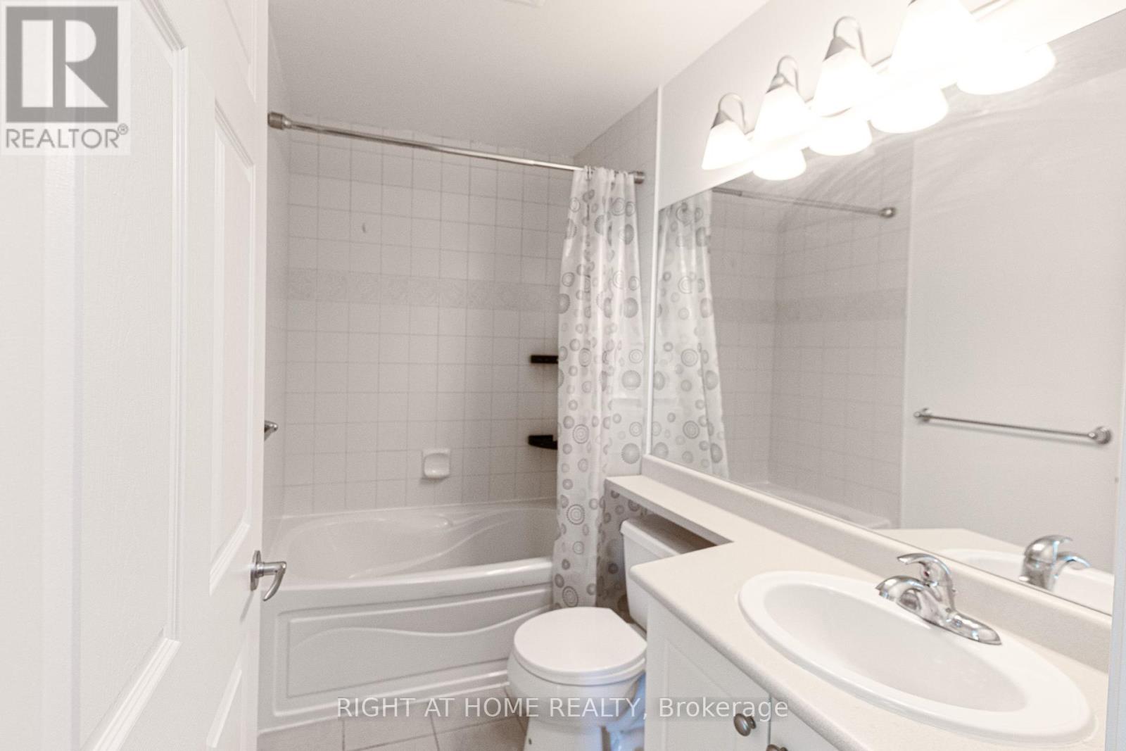 3503 - 3504 Hurontario Street, Mississauga (Fairview), Ontario  L5B 0B9 - Photo 13 - W12454975