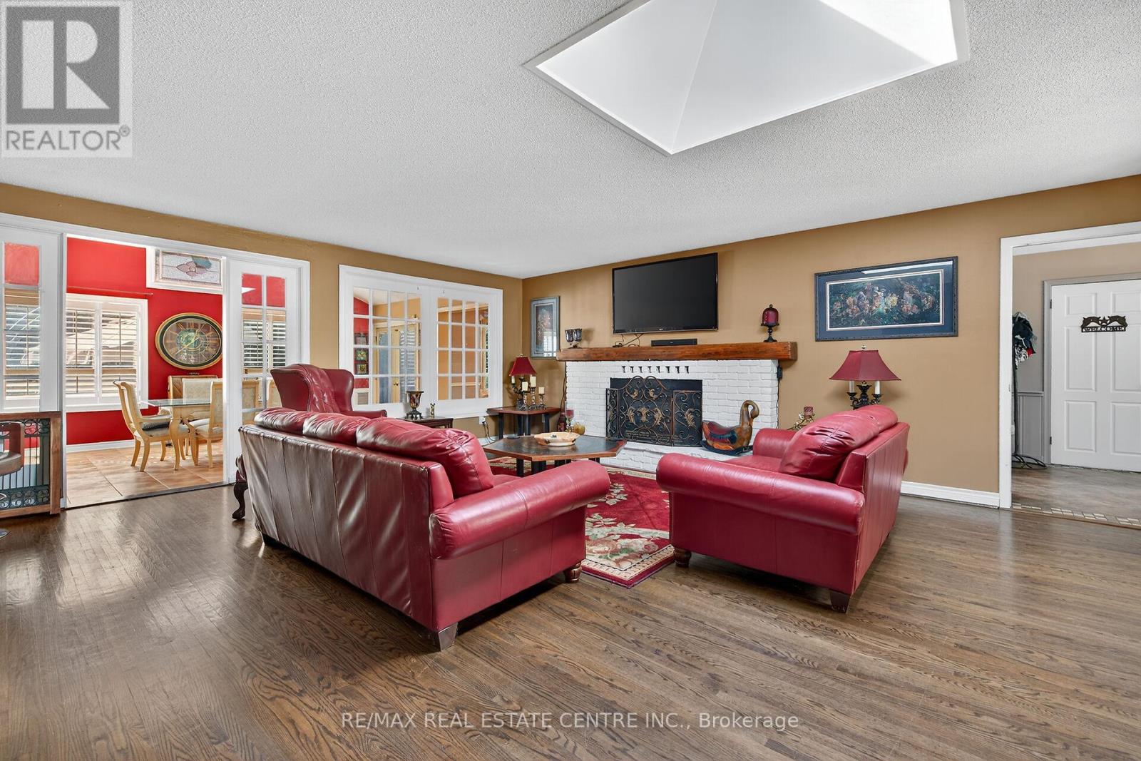 5590 Blind Line, Burlington, Ontario  L7P 0B2 - Photo 12 - W12454985