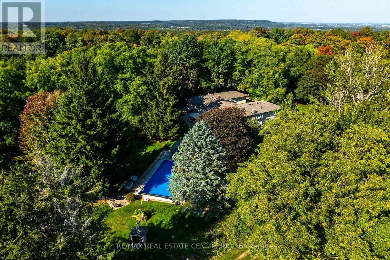 5590 Blind Line, Burlington, Ontario  L7P 0B2 - Photo 5 - W12454985