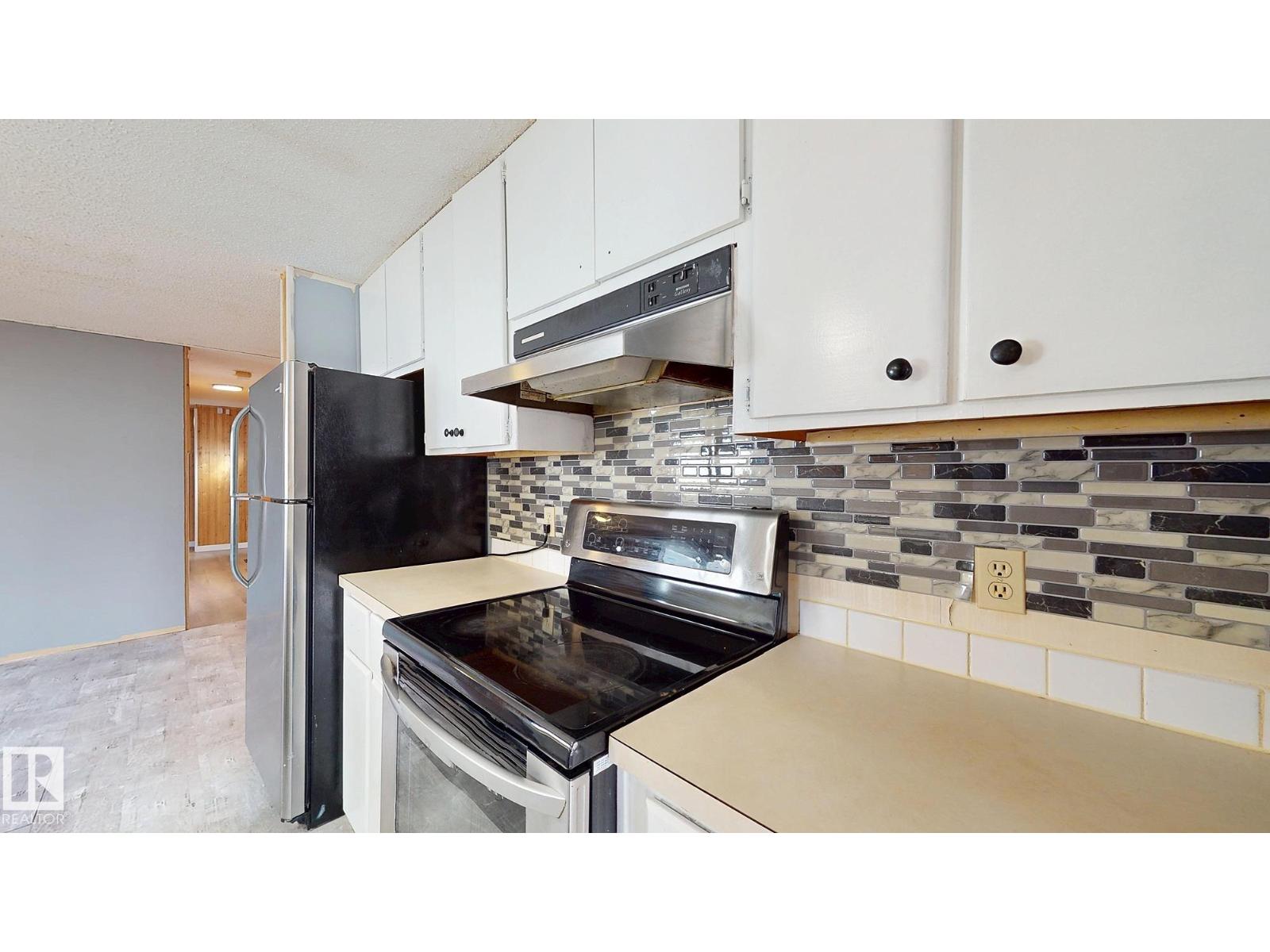 22 West View Bv Nw, Edmonton, Alberta  T5S 1T5 - Photo 11 - E4461525