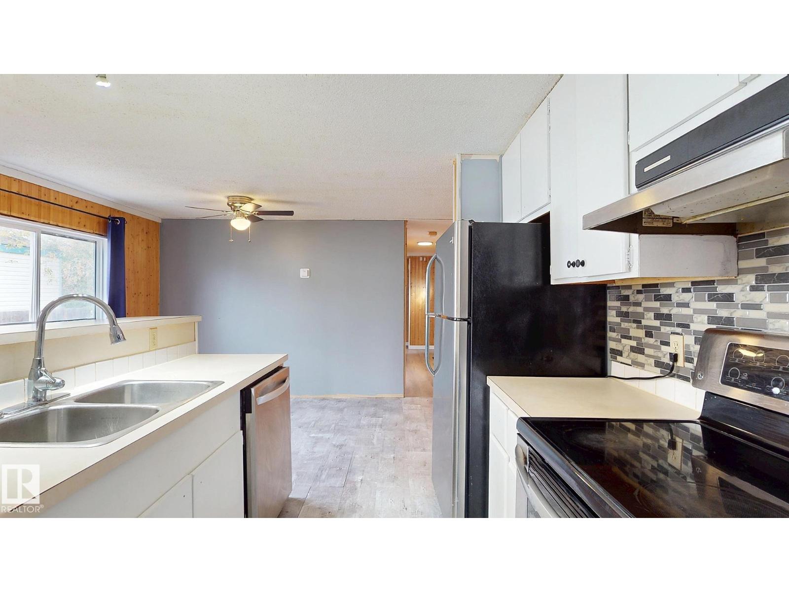 22 West View Bv Nw, Edmonton, Alberta  T5S 1T5 - Photo 12 - E4461525