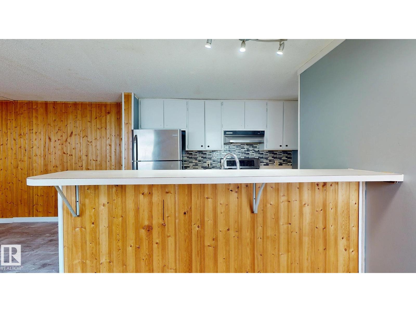 22 West View Bv Nw, Edmonton, Alberta  T5S 1T5 - Photo 5 - E4461525