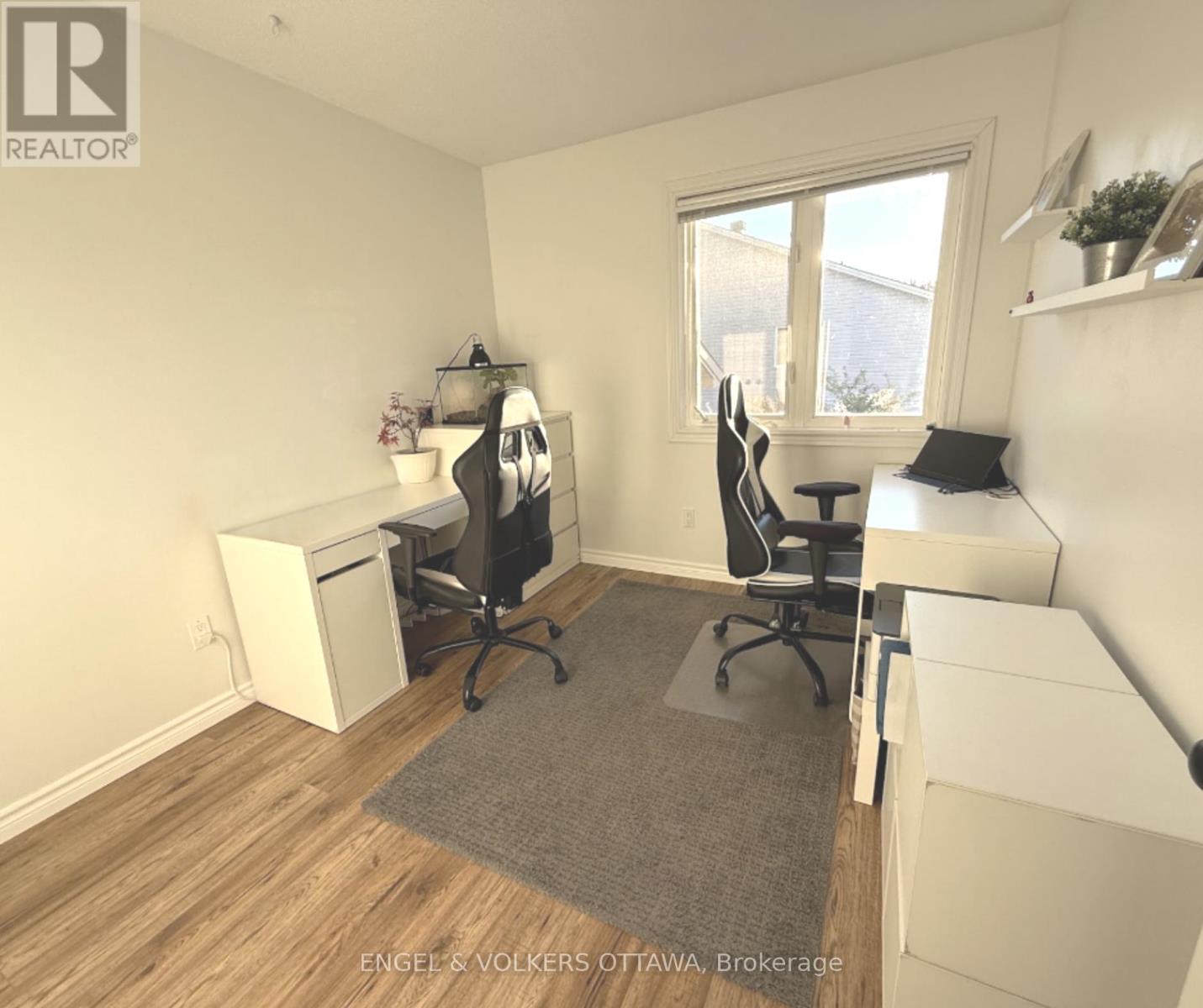 305 Grey Seal Circle, Ottawa, Ontario  K1V 2H4 - Photo 15 - X12455010