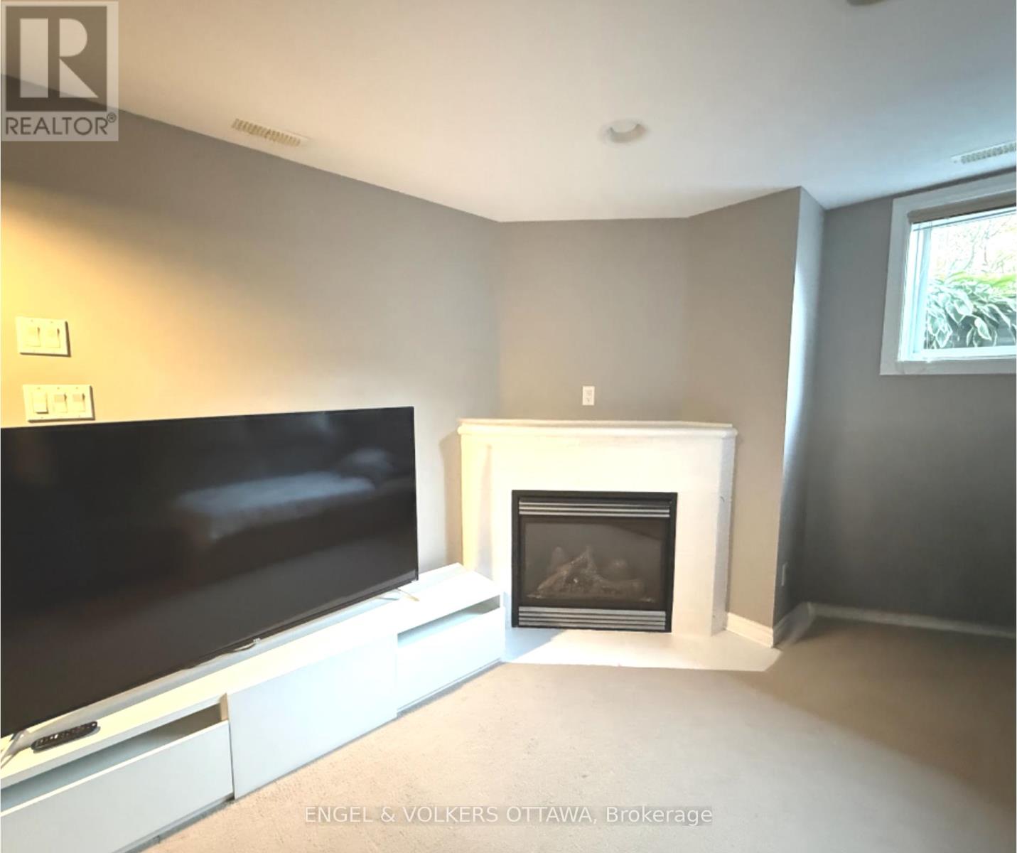 305 Grey Seal Circle, Ottawa, Ontario  K1V 2H4 - Photo 17 - X12455010
