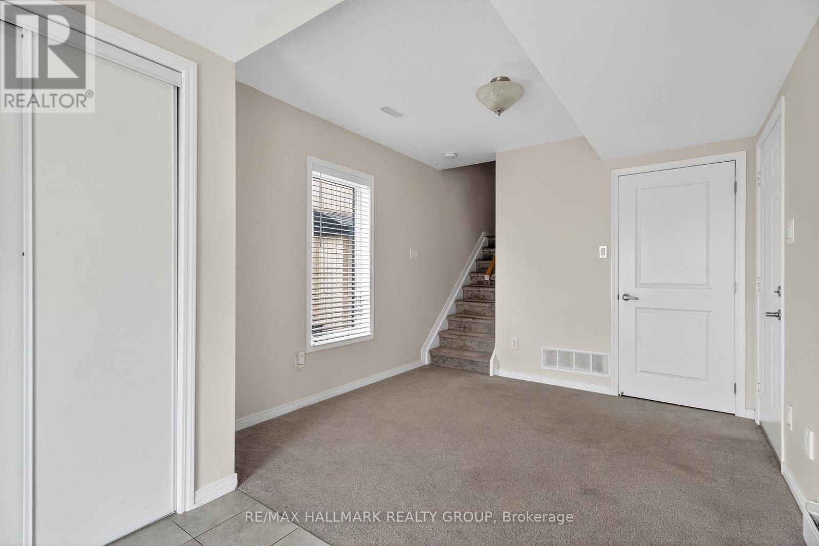 799 Element Private, Ottawa, Ontario  K2M 0M7 - Photo 6 - X12455042