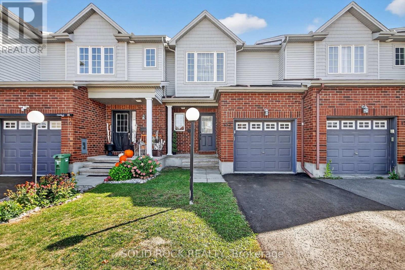 152 Maravista Drive, Ottawa, Ontario  K2J 0L4 - Photo 2 - X12455056