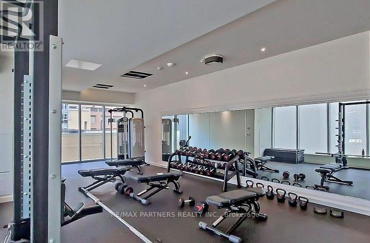 1704 - 197 Yonge Street, Toronto, Ontario  M5B 1M4 - Photo 21 - C12338273