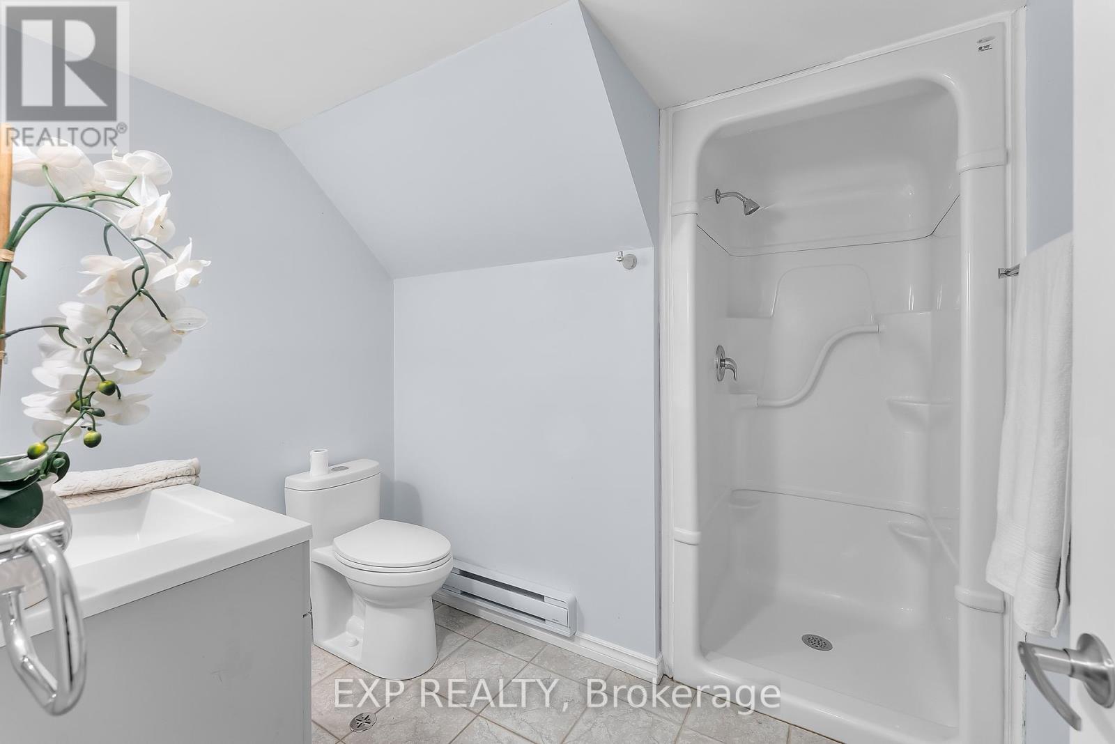 19 Moote Street, St. Catharines, Ontario  L2N 1B3 - Photo 28 - X12455050