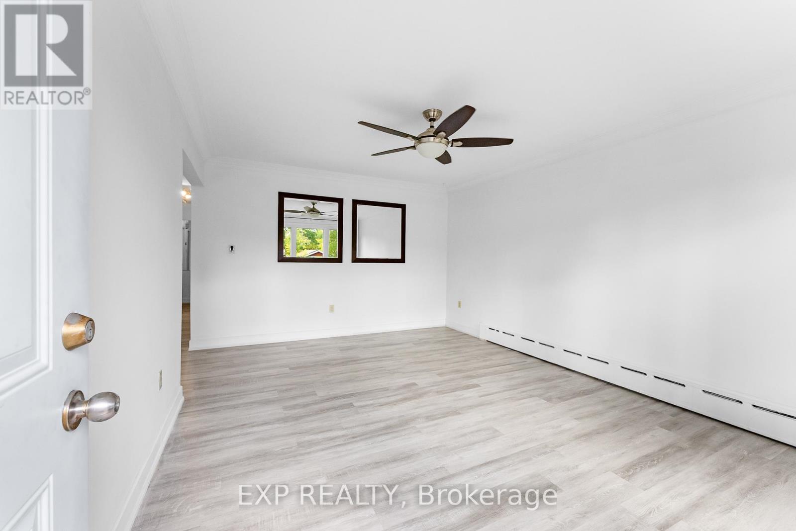 19 Moote Street, St. Catharines, Ontario  L2N 1B3 - Photo 8 - X12455050