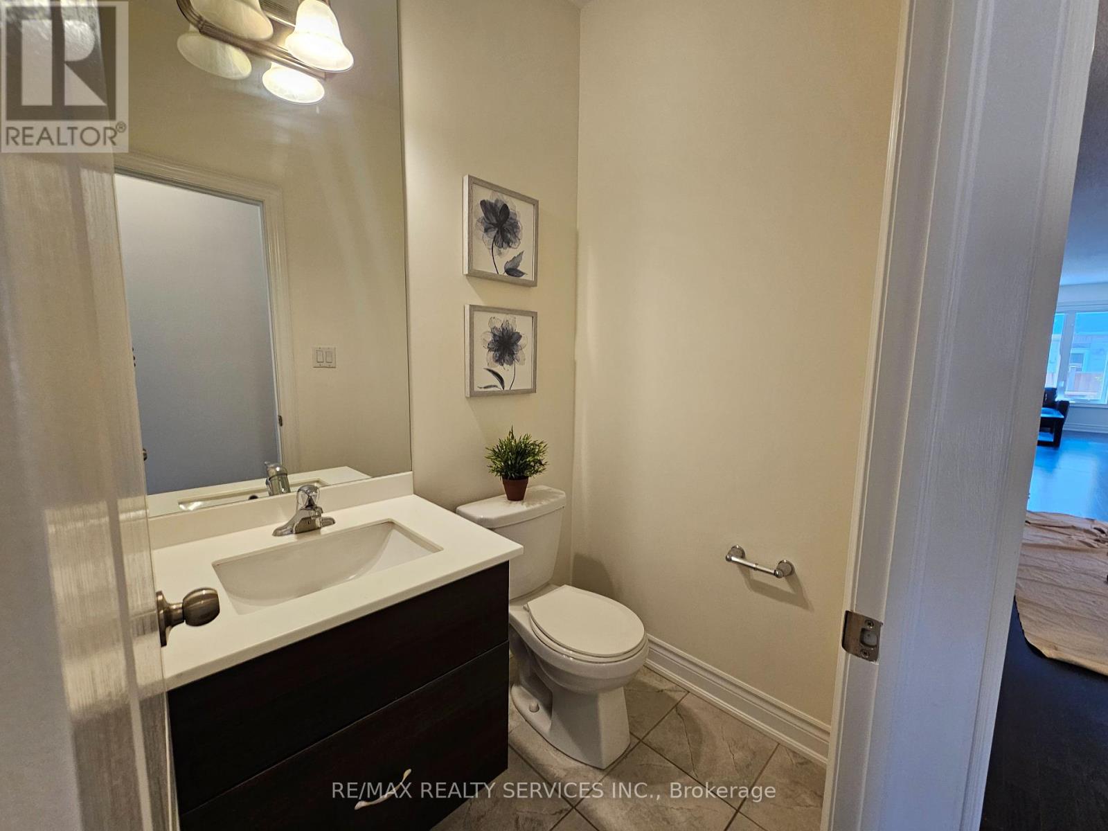7 Lady Evelyn Crescent, Brampton, Ontario  L6Y 6C7 - Photo 16 - W12389697