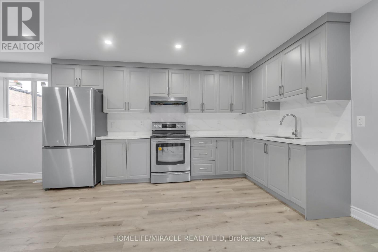 389 Lyle Street, London East, Ontario  N5W 3R6 - Photo 6 - X12454905