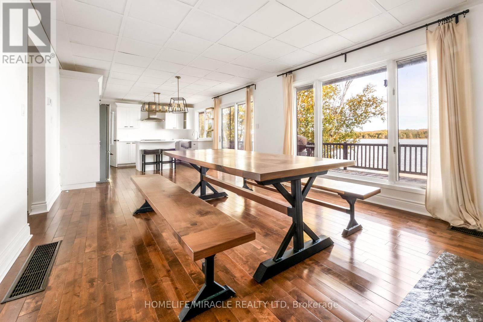68 Miller Lake Shore Road, Northern Bruce Peninsula, Ontario  N0H 1Z0 - Photo 11 - X12454909