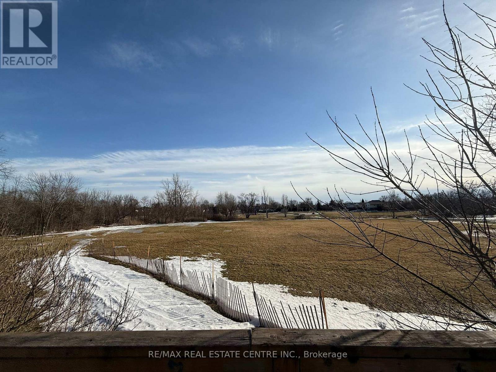 125 Davis Street, Thorold, Ontario  L2V 1E6 - Photo 10 - X12454930