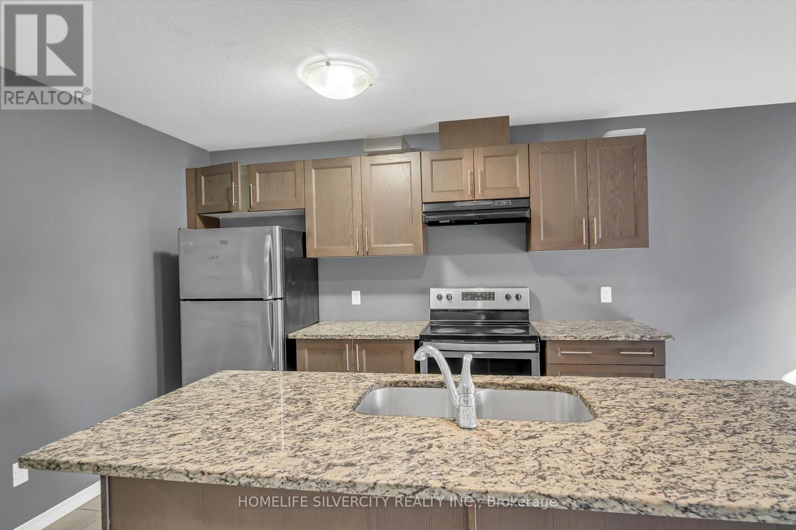 63 - 135 Hardcastle Drive, Cambridge, Ontario  N1S 0B6 - Photo 13 - X12454961