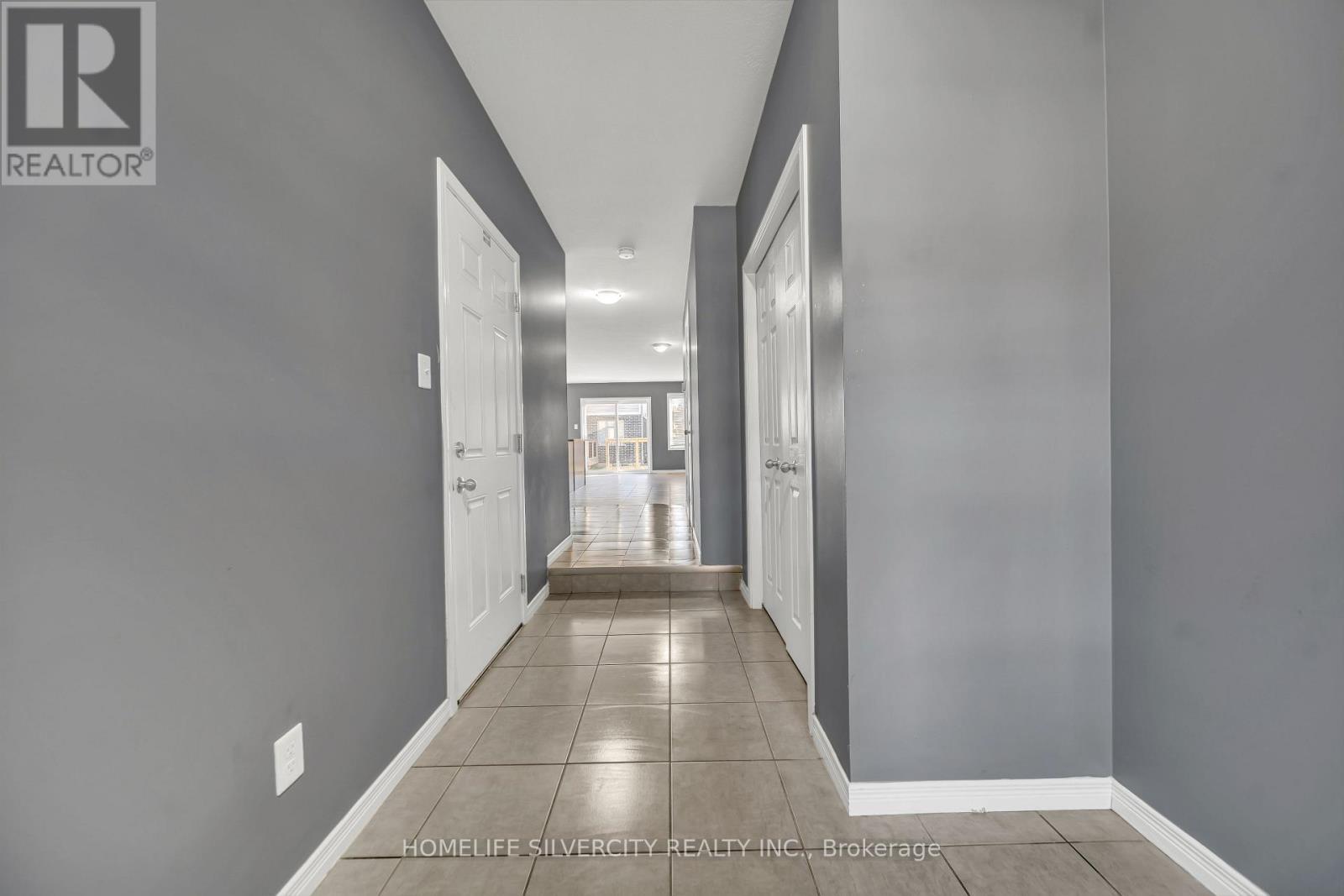 63 - 135 Hardcastle Drive, Cambridge, Ontario  N1S 0B6 - Photo 3 - X12454961