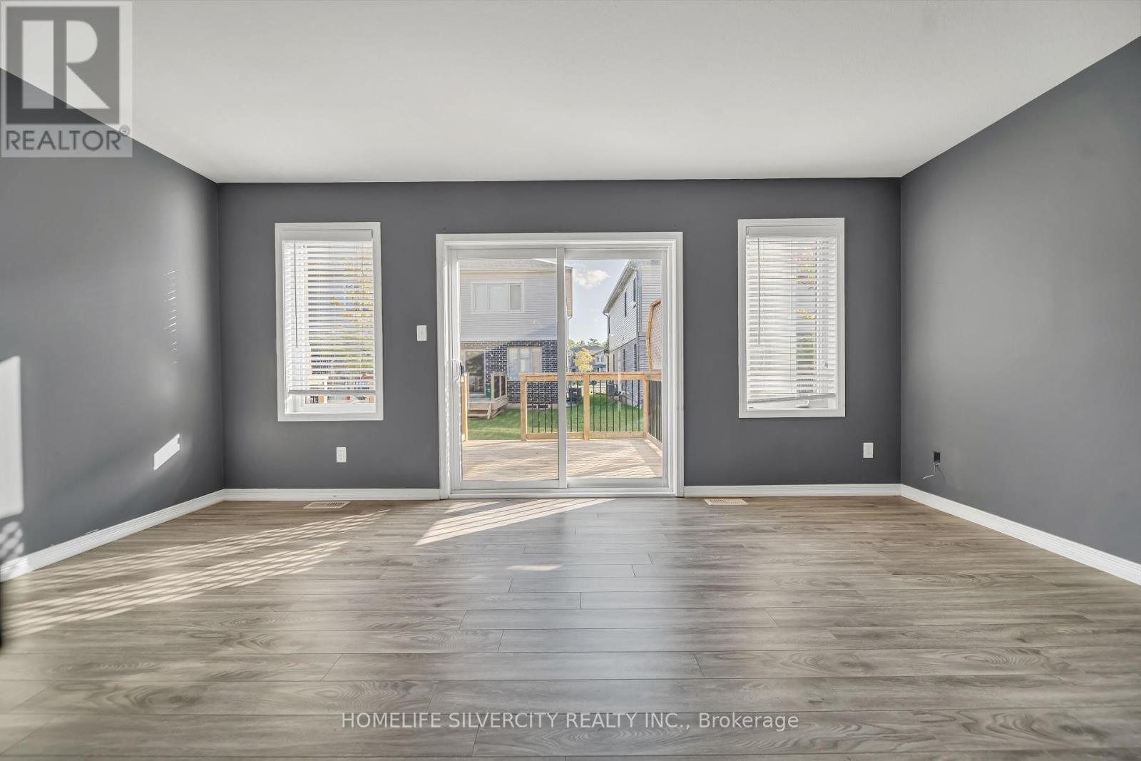 63 - 135 Hardcastle Drive, Cambridge, Ontario  N1S 0B6 - Photo 5 - X12454961