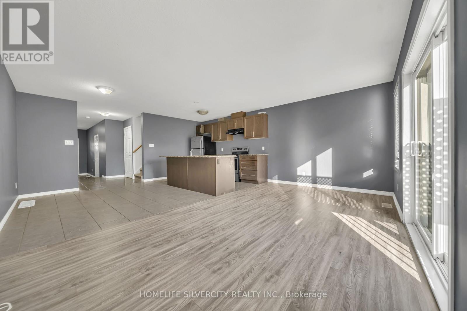 63 - 135 Hardcastle Drive, Cambridge, Ontario  N1S 0B6 - Photo 6 - X12454961