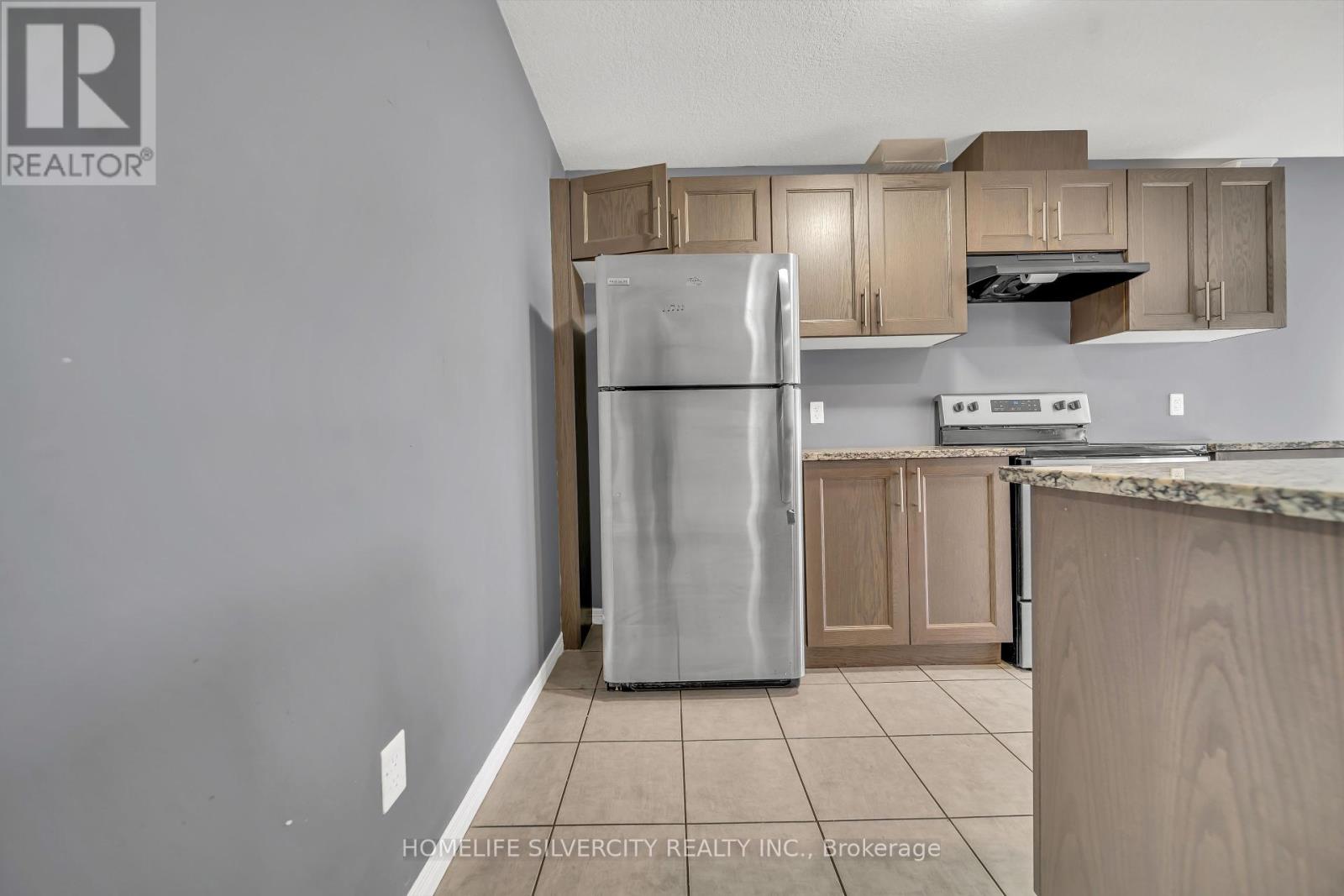 63 - 135 Hardcastle Drive, Cambridge, Ontario  N1S 0B6 - Photo 9 - X12454961