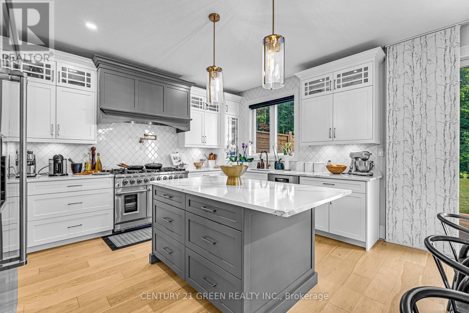 83 Optimist Drive, Southwold, Ontario  N5P 0G3 - Photo 12 - X12454983