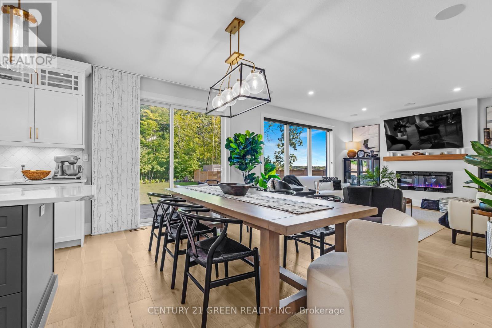 83 Optimist Drive, Southwold, Ontario  N5P 0G3 - Photo 19 - X12454983