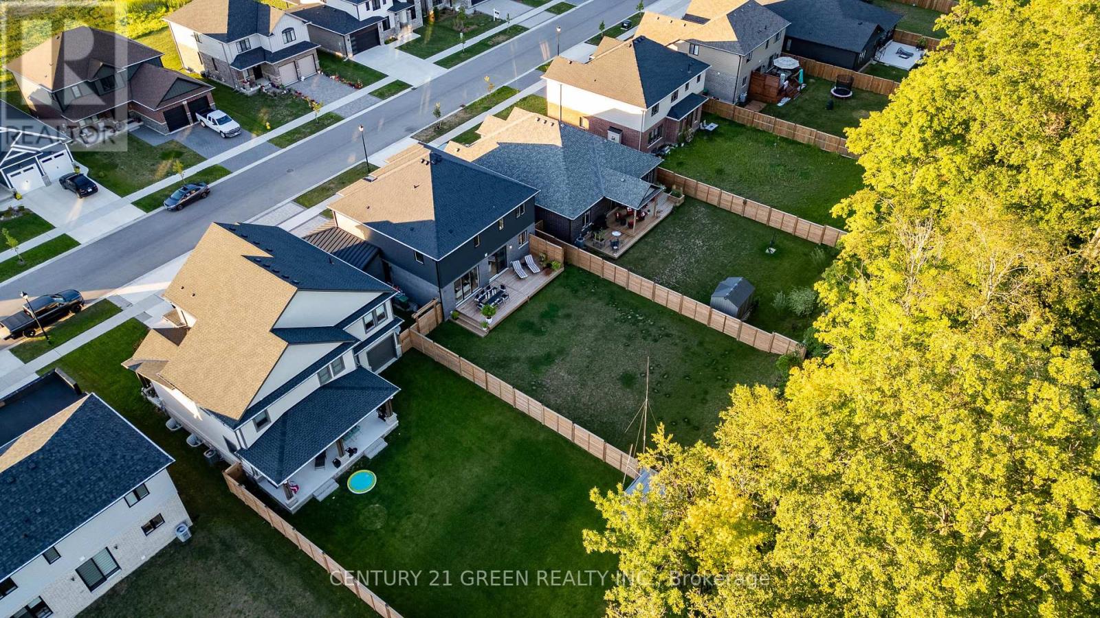 83 Optimist Drive, Southwold, Ontario  N5P 0G3 - Photo 42 - X12454983