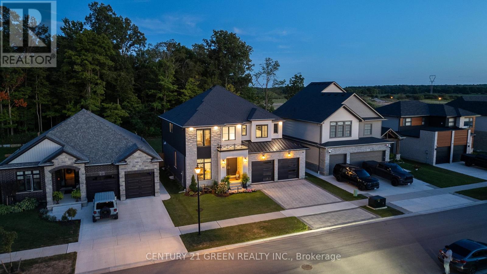 83 Optimist Drive, Southwold, Ontario  N5P 0G3 - Photo 46 - X12454983